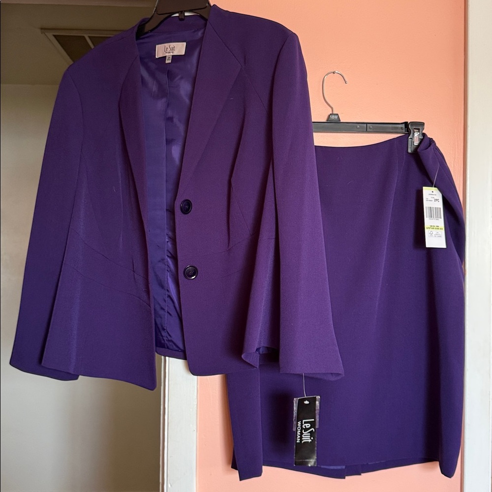 Le Suit Vibrant Purple Women's Jacket and matching skirt
